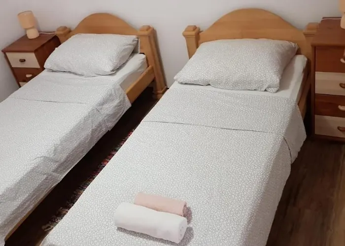 With Parking Space - 18407 Вир